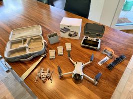 Neue DJI Mini 3 Drohne mit viel Zubehör