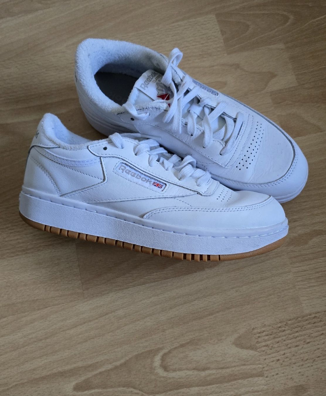 Reebok Damenschuhe: Reebok Leder Sneakers Gr. 39 – Neu (gemäss Beschreibung) aus Sursee von M_Z