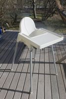 Siège enfant pour manger (hauteur d'une table)