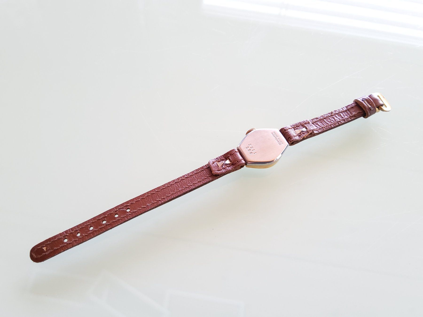 Montres: Petite montre bracelet mécanique  – Défectueux à Malleray par Broc-Mo 2