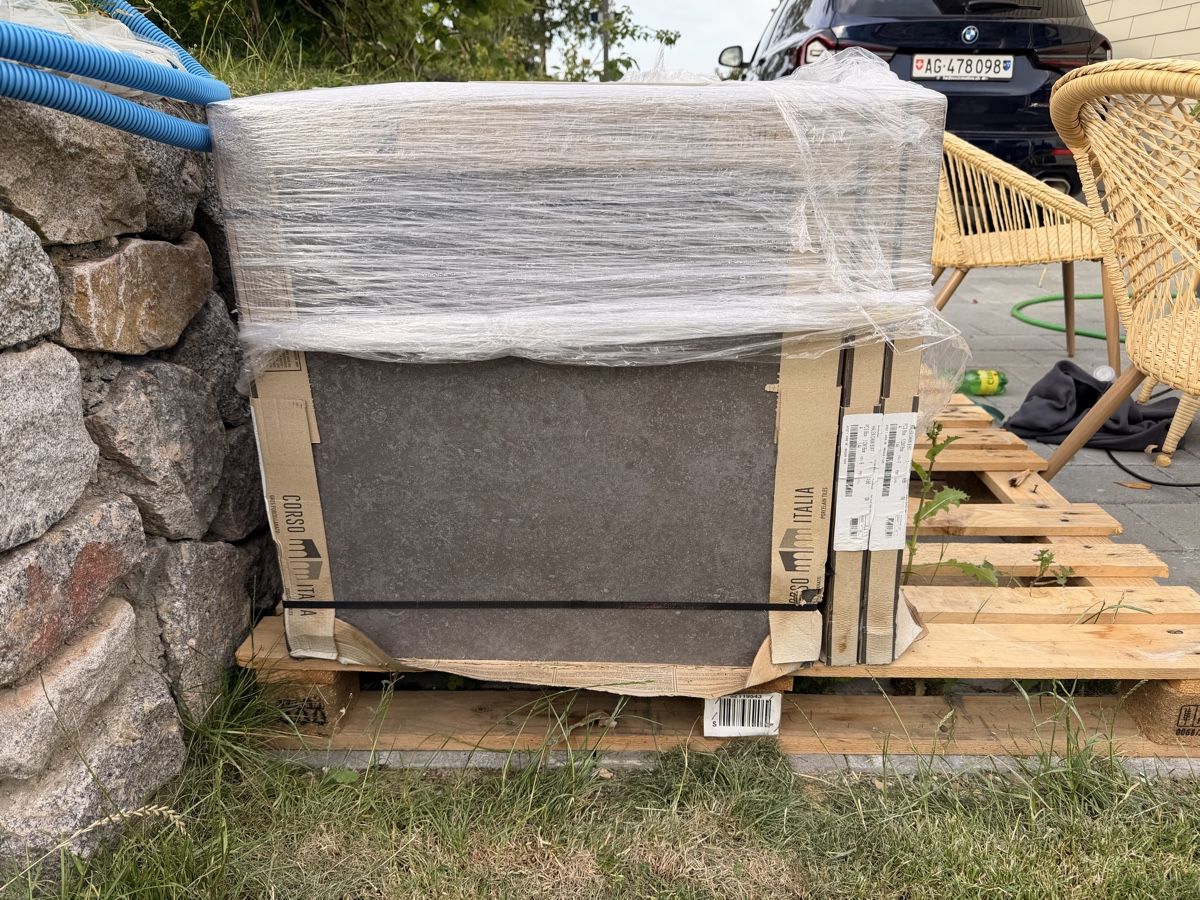 Rivestimenti per pavimenti: Hochwertige Feinsteinzeug Fliesen "Halen Dark" 36m2 – Nuovo (secondo la descrizione) da Rudolfstetten venduto da Aliciaimhof