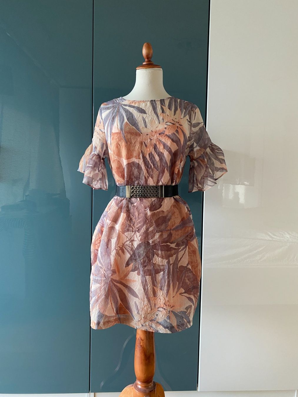 Vestiti: 2-lagiges Designer-Kleid Größe M – Usato da Dübendorf venduto da Levintreyer