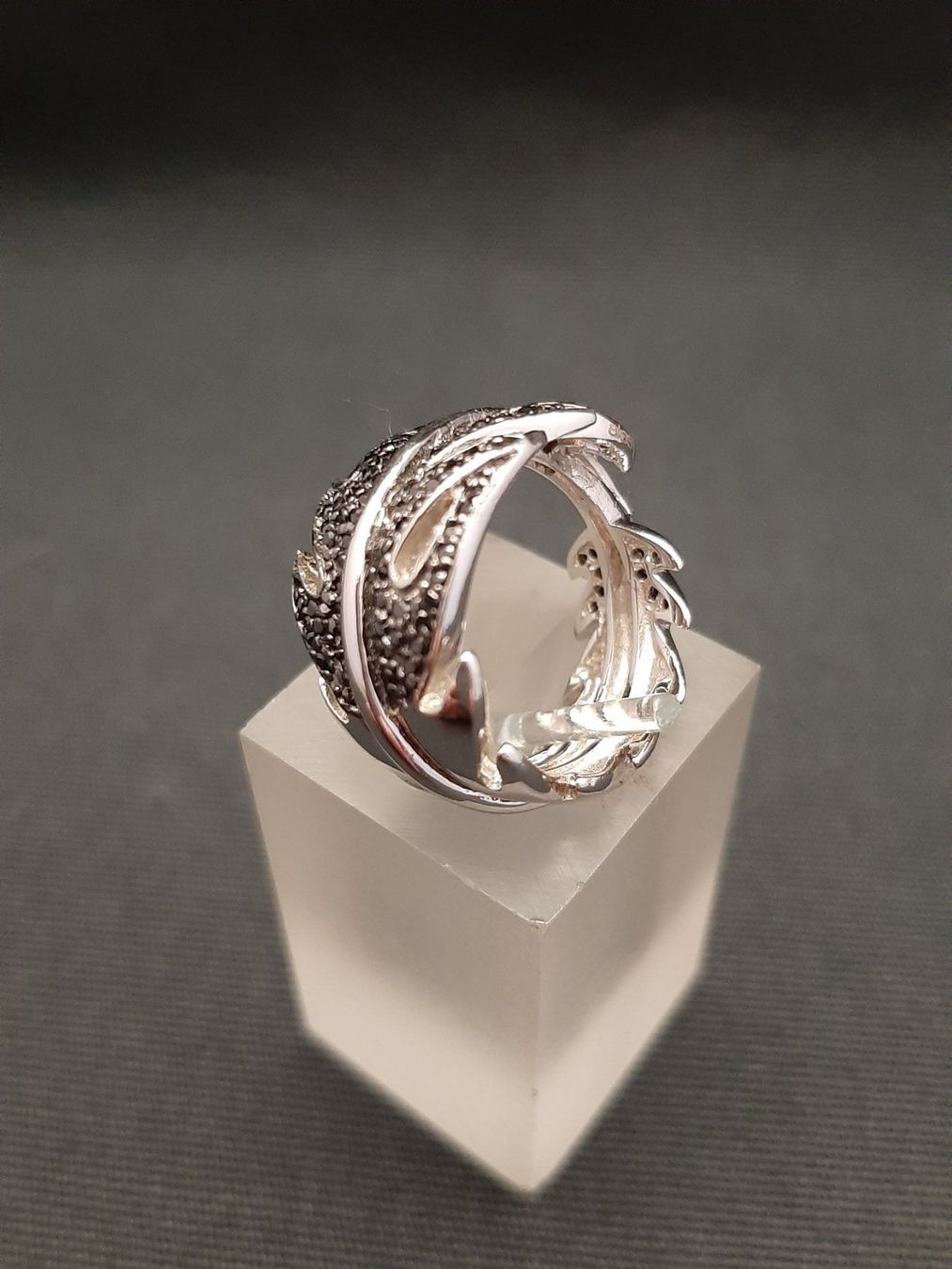 Ringe: Silberring mit schwarzen Steinchen ALAS – Gebraucht aus Basel von spinne02 4