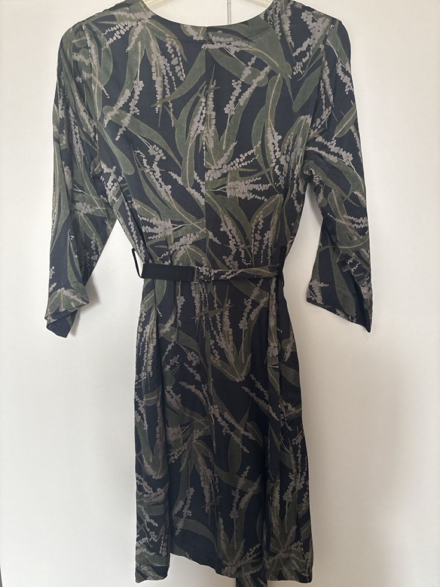 Nile Vestiti:  Kleid Nile Viskose  Gr.M – Usato da langenthal venduto da rundholz7 3