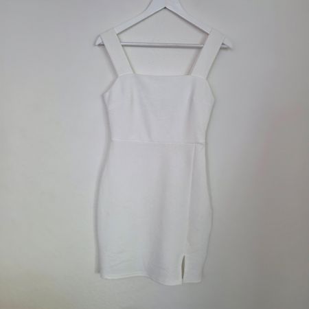 Weisses Sommerkleid von Amisu, Grösse 36 - Neuwertig!