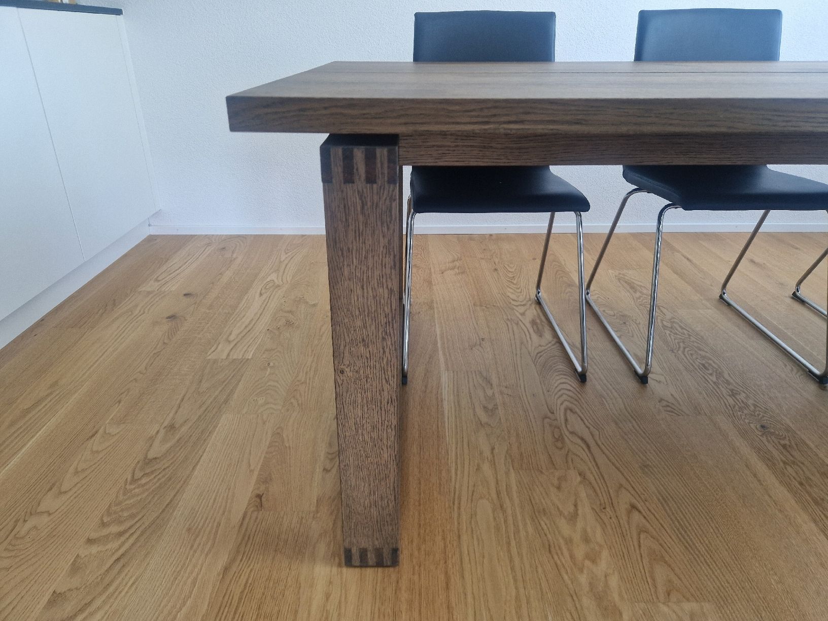 Tische: Esstisch dunkelbraun IKEA MÖRBYLANGA – Gebraucht aus St. Gallen von janibus 4