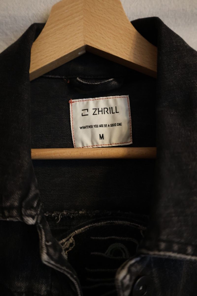 Giacche: Einzigartige Jeansjacke – Usato da Disentis/Mustér venduto da stef7000 1