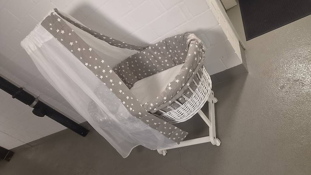 Culle: ALVI Stubenwagen – Usato da Dottikon venduto da happyvibes 1