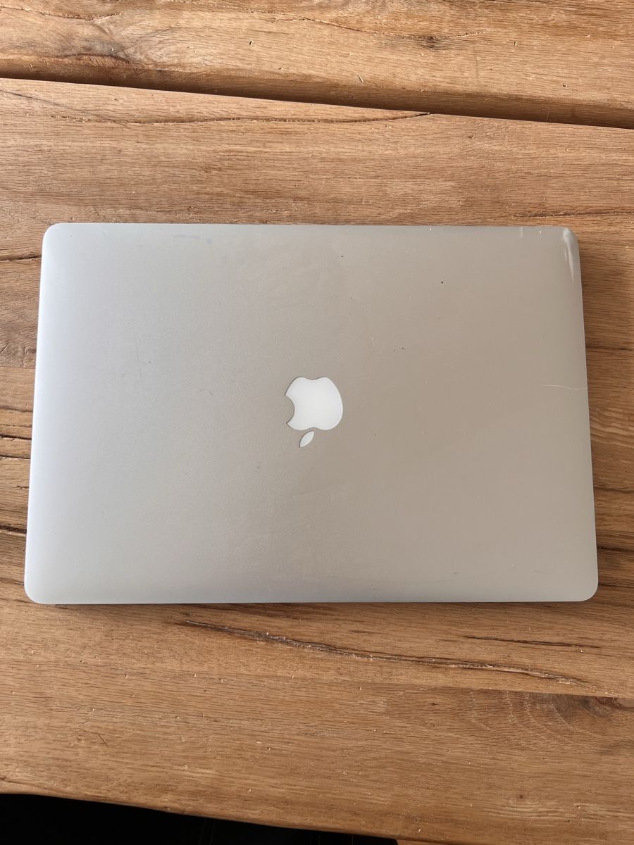 Apple Notebook: Macbook Pro 15 Zoll - 20214 - Defekt – Difettoso da Glattpark (Opfikon) venduto da yannik7591