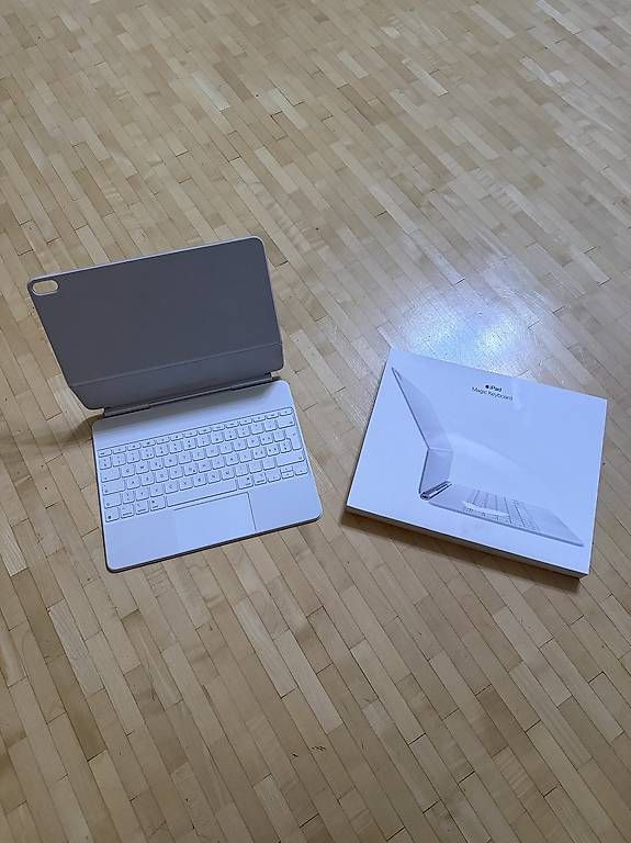 Tastiere: original Apple iPad Magic Keyboard 13" Model A3340 – Usato da Scherzingen venduto da polini42