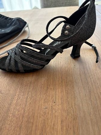 Neue, ungebrauchte Tanzschuhe