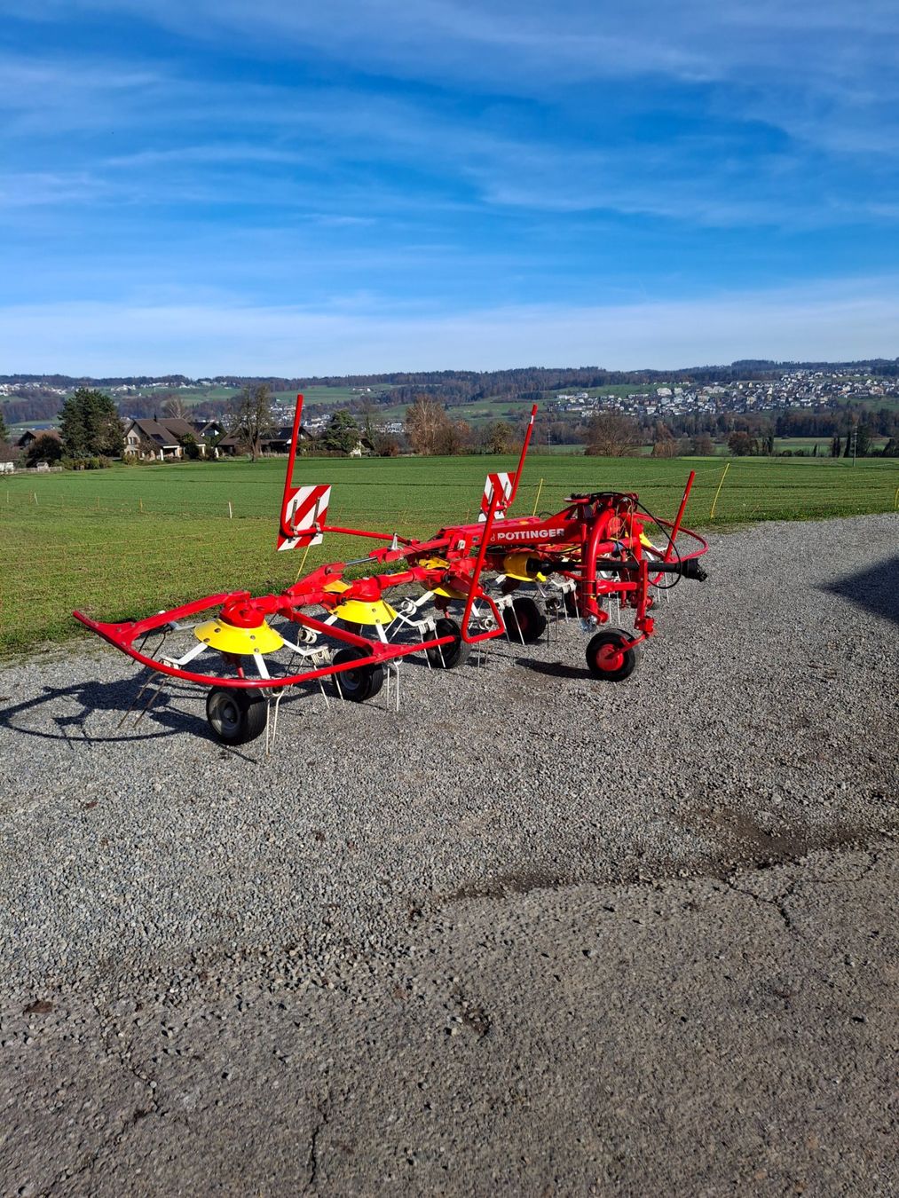 Pöttinger Raccolta foraggio grezzo: Kreiselheuer Pöttinger Hit 610N – Usato da Aristau venduto da johndeere7810 5