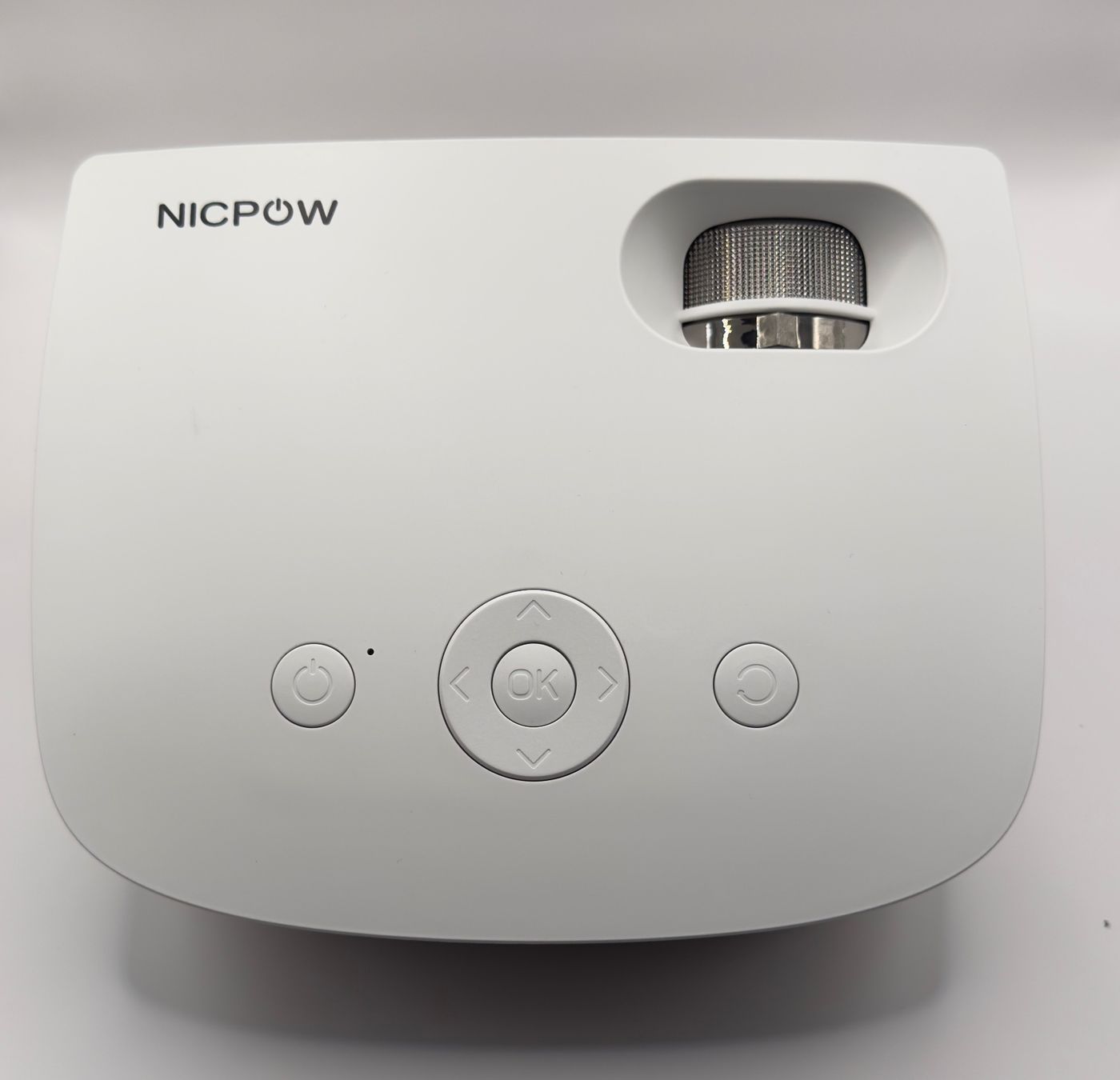 Proiettori: Nicpow mini LED Beamer – Usato da Basel venduto da stalders72 1
