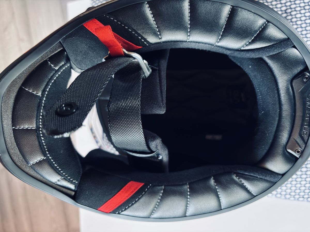 HJC Casques & visières: HJC Motorradhelm – Neuf (Voir description) à Grindelwald par Chrli 4