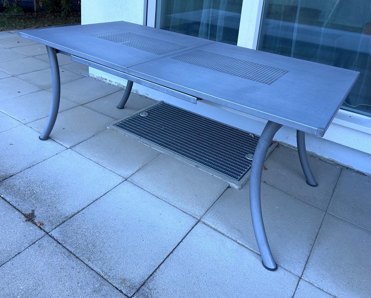 Tavoli: Gartentisch – Usato da Attinghausen venduto da Sonnenstrahl.1