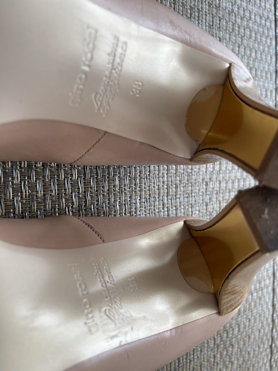Scarpe da donna: Gino Rossi Pumps gr 38 – Usato da Zürich venduto da AnaMK 5