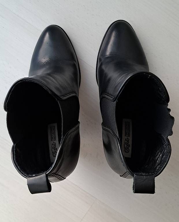 Buffalo Scarpe da donna: Stiefeletten Marke BUFFALO, schwarz – Usato da Uetikon am See venduto da graziella82 3