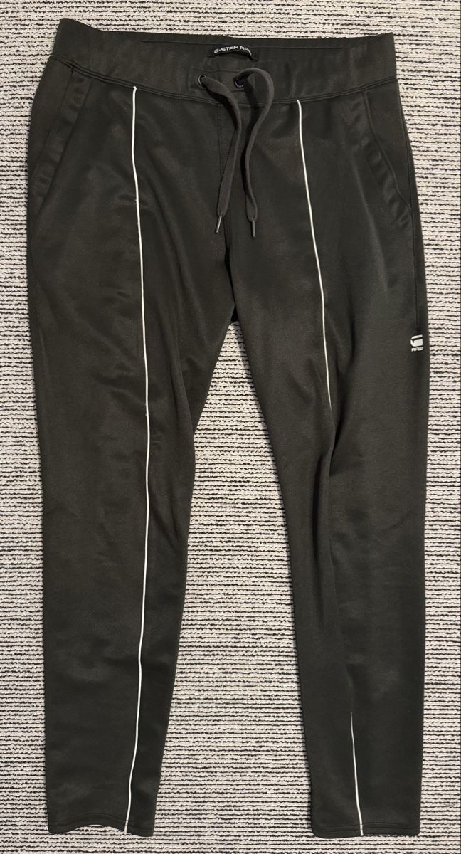 G-Star Completi: G-star tracksuit – Usato da Zug venduto da pav_q5f7 4