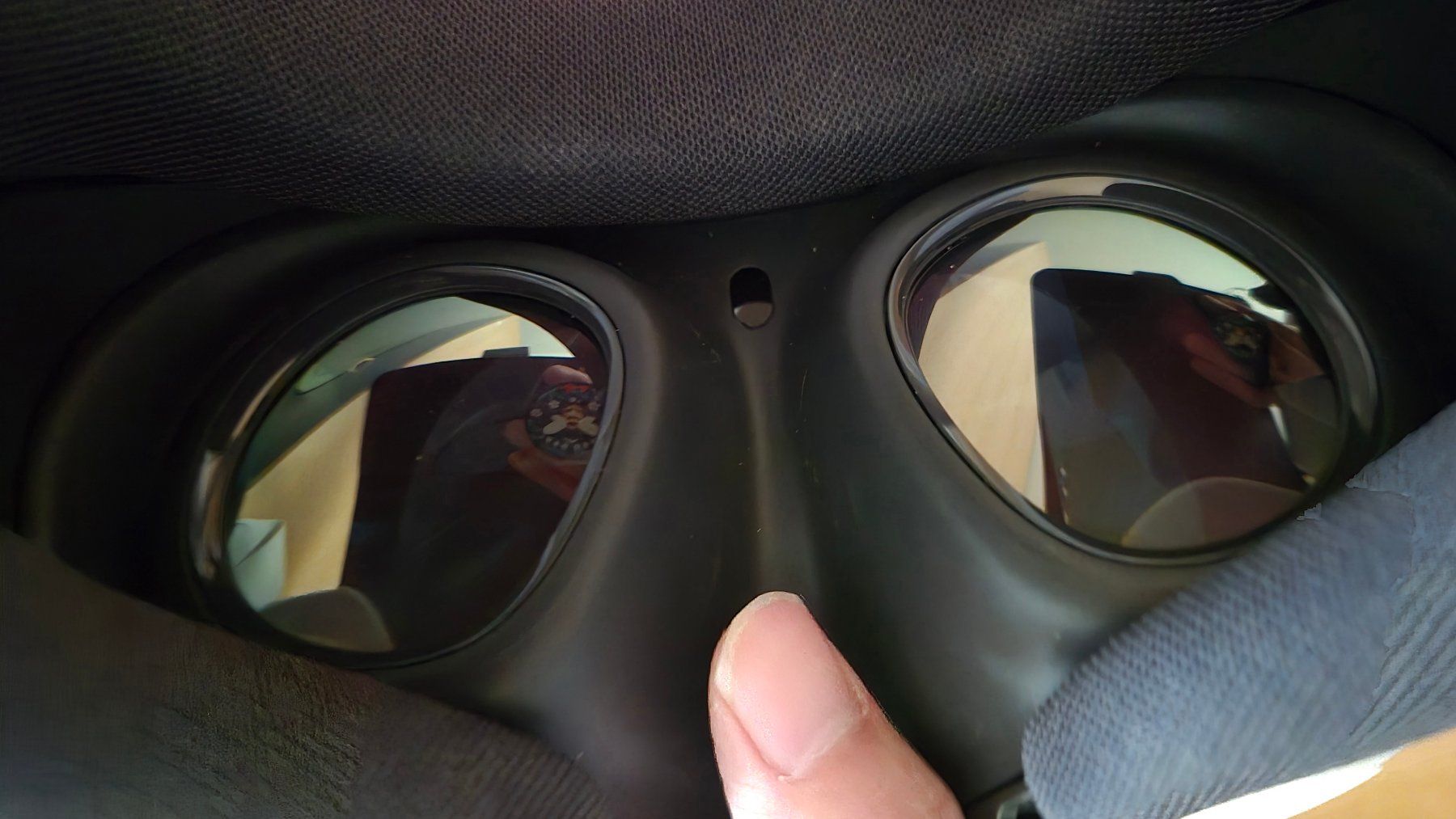 Meta Casco VR: Meta Quest 3 (128 GB) VR Brille mit Case und Controller – Usato da Zürich venduto da rtuor30 3