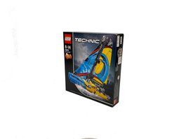 LEGO TECHNIC RENNYACHT 42074