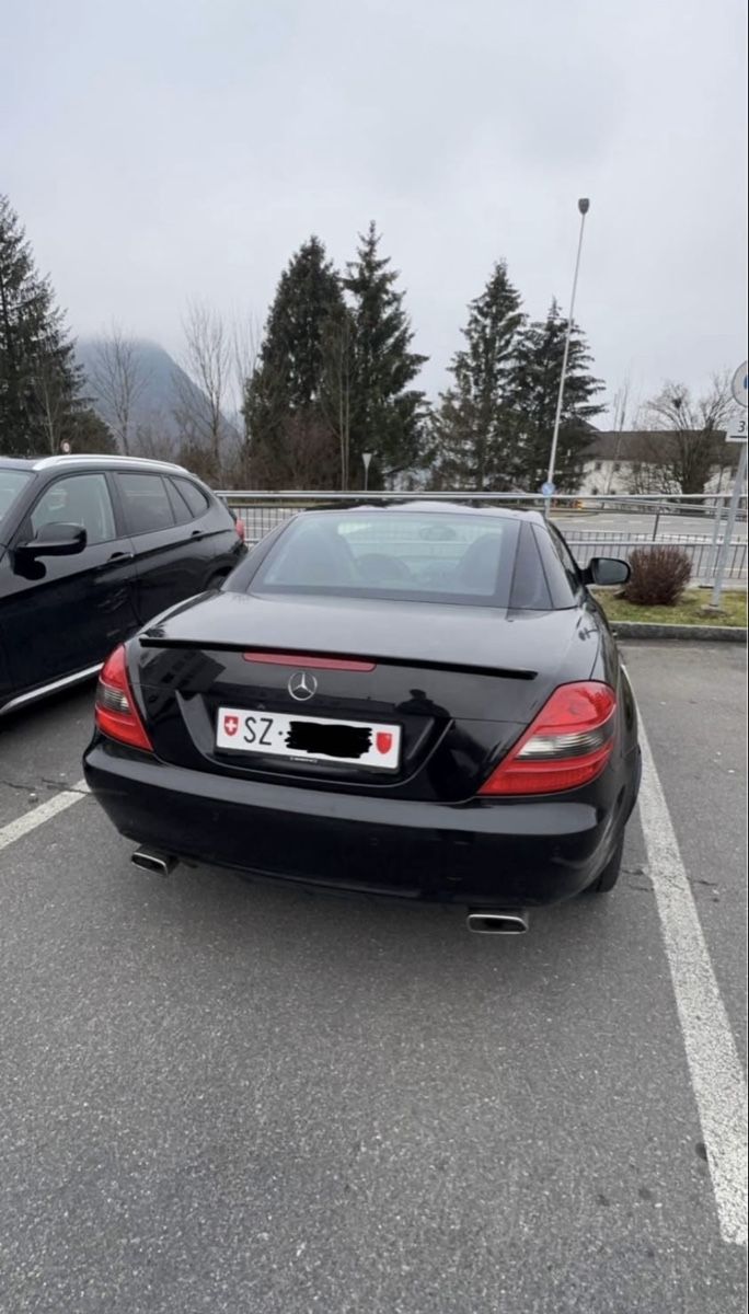 Mercedes-Benz Automobili: Mercedes-Benz SLK 200 – Usato da Root venduto da ivang04