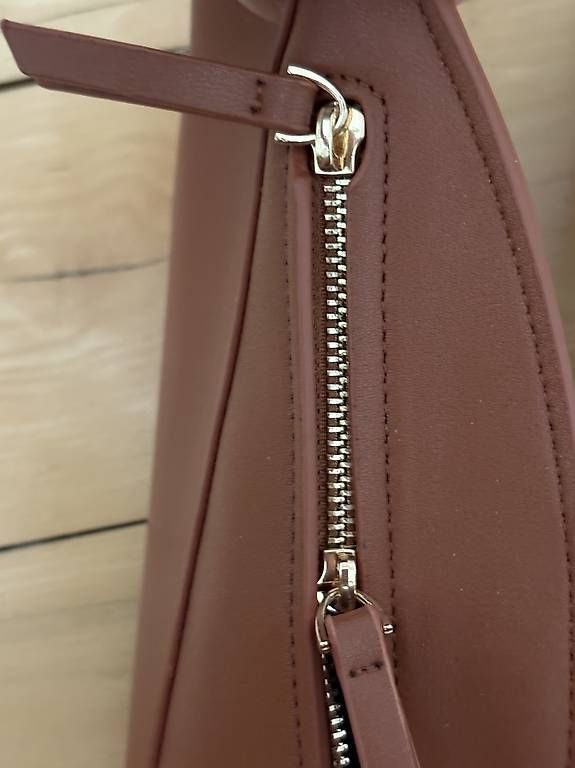 Borse: Handtasche // Sling Bag // Crossbody Bag – Usato da Zürich venduto da ahe_7gq2 4