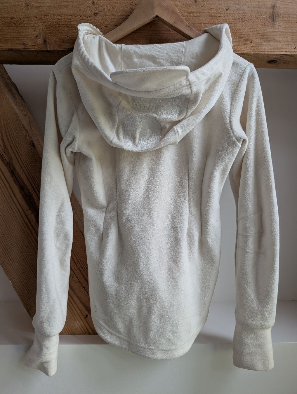 Bench Jacken: Bench Fleece Jacke mit Kapuze, Gr. M – Gebraucht aus Döttingen von se-ra 1