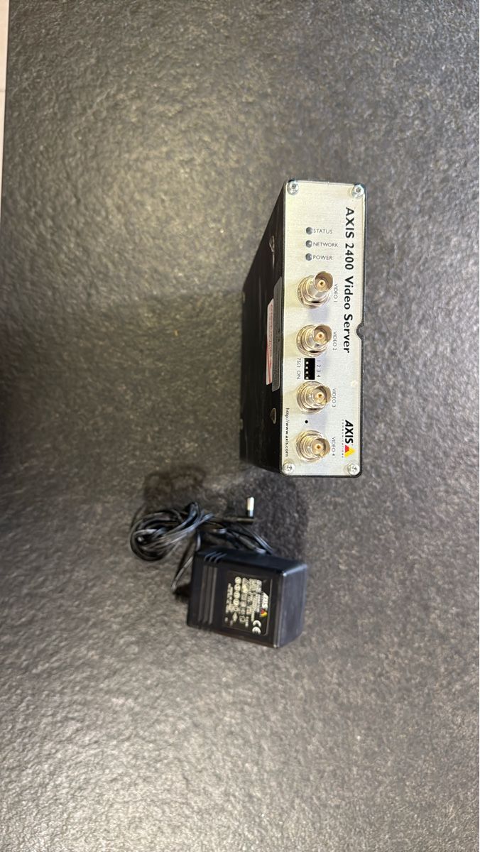Server: Serveur vidéo AXIS 2400 avec alimentation – Usato da Aigle venduto da absak