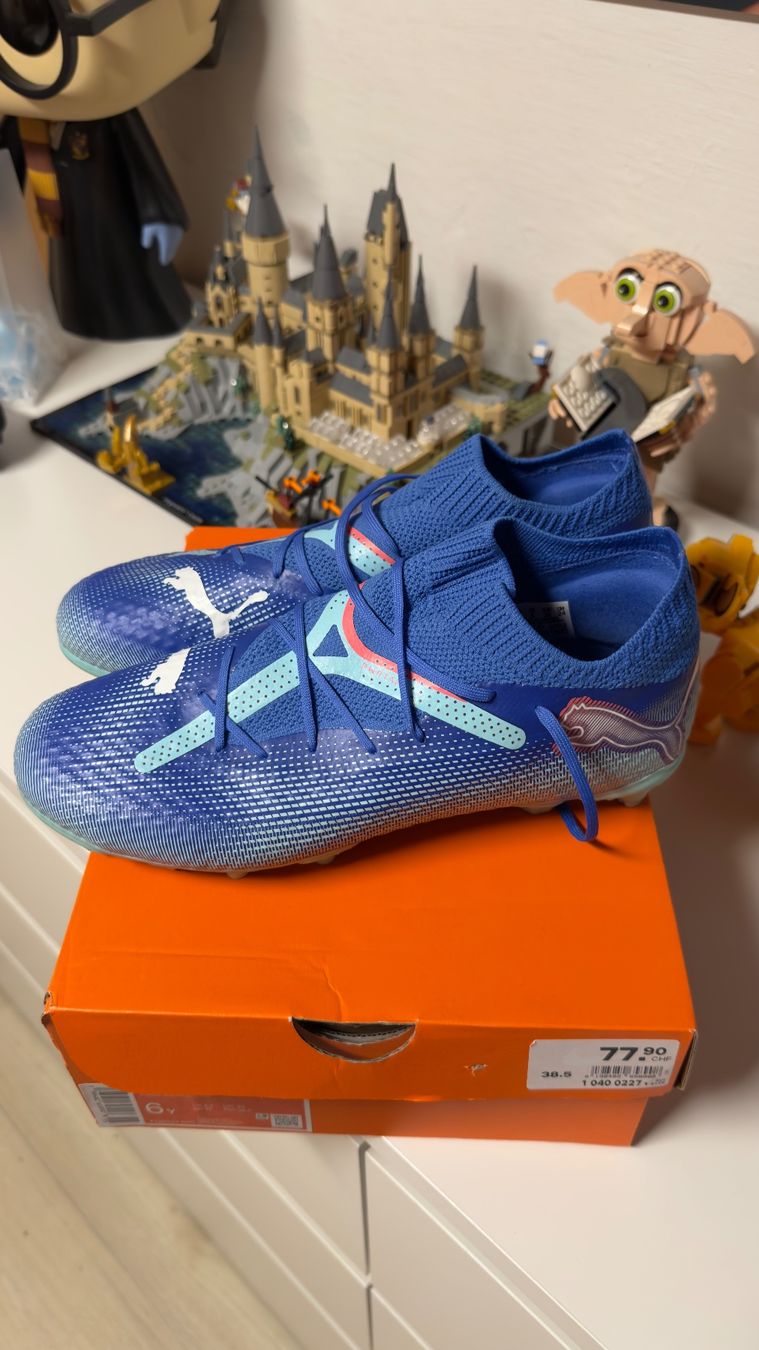 Scarpe da uomo: fussball schuhe – Usato da Uznach venduto da lar_p97w 1