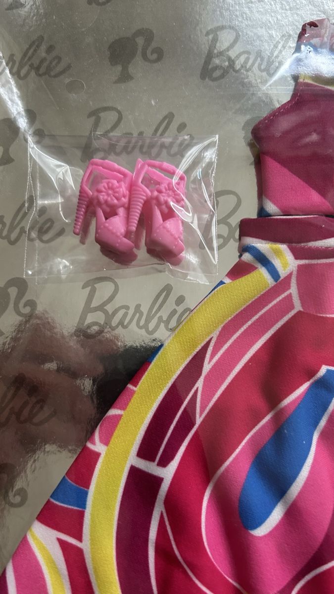Bambole: Barbie Kleid neu von rba – Nuovo e nell'imballaggio originale da Thalwil venduto da Centrone 2