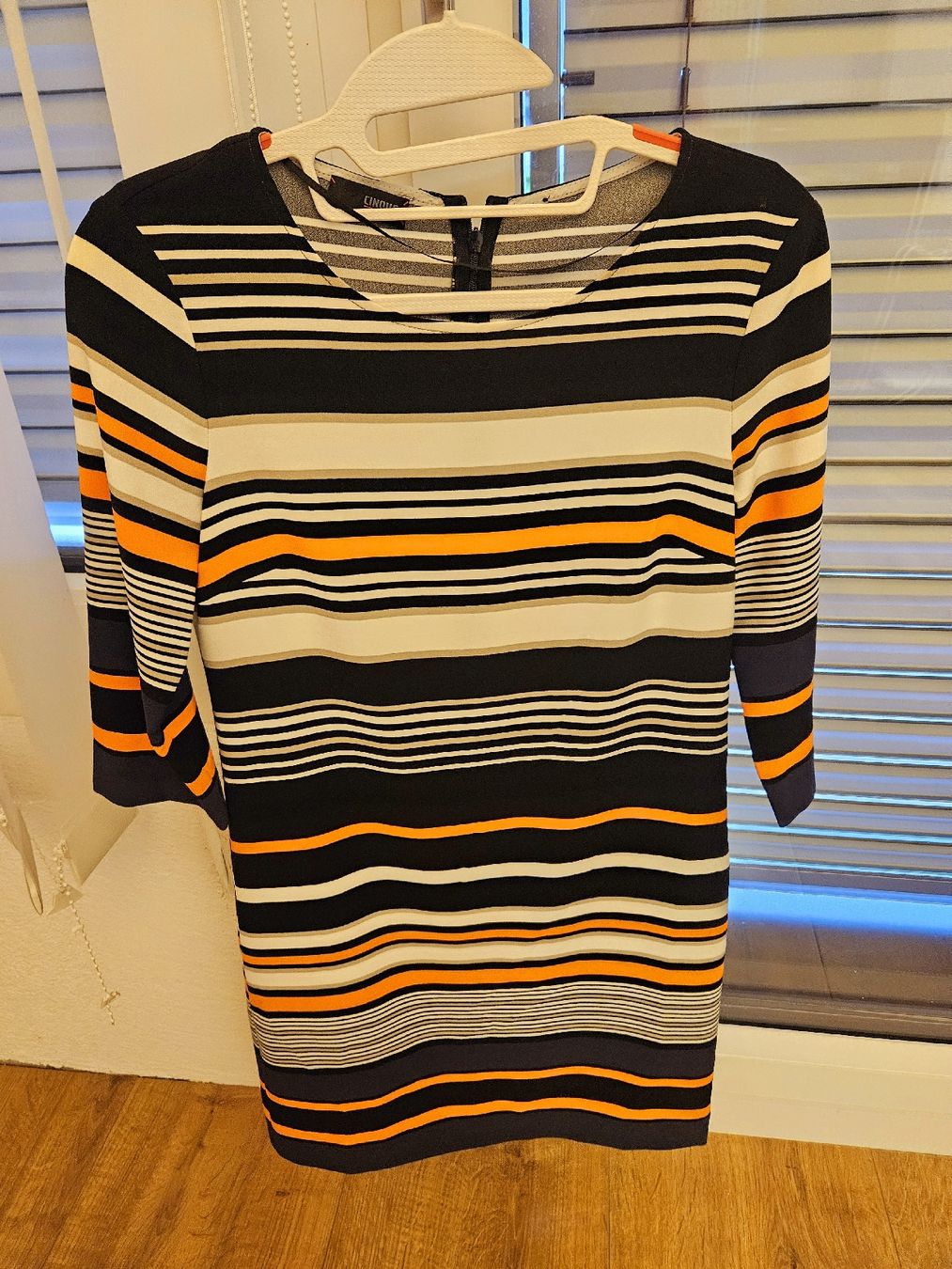 Cinque Vestiti: Kleid von Cinque Gr. 34 – Nuovo (secondo la descrizione) da Rhäzüns venduto da inf_rcj7