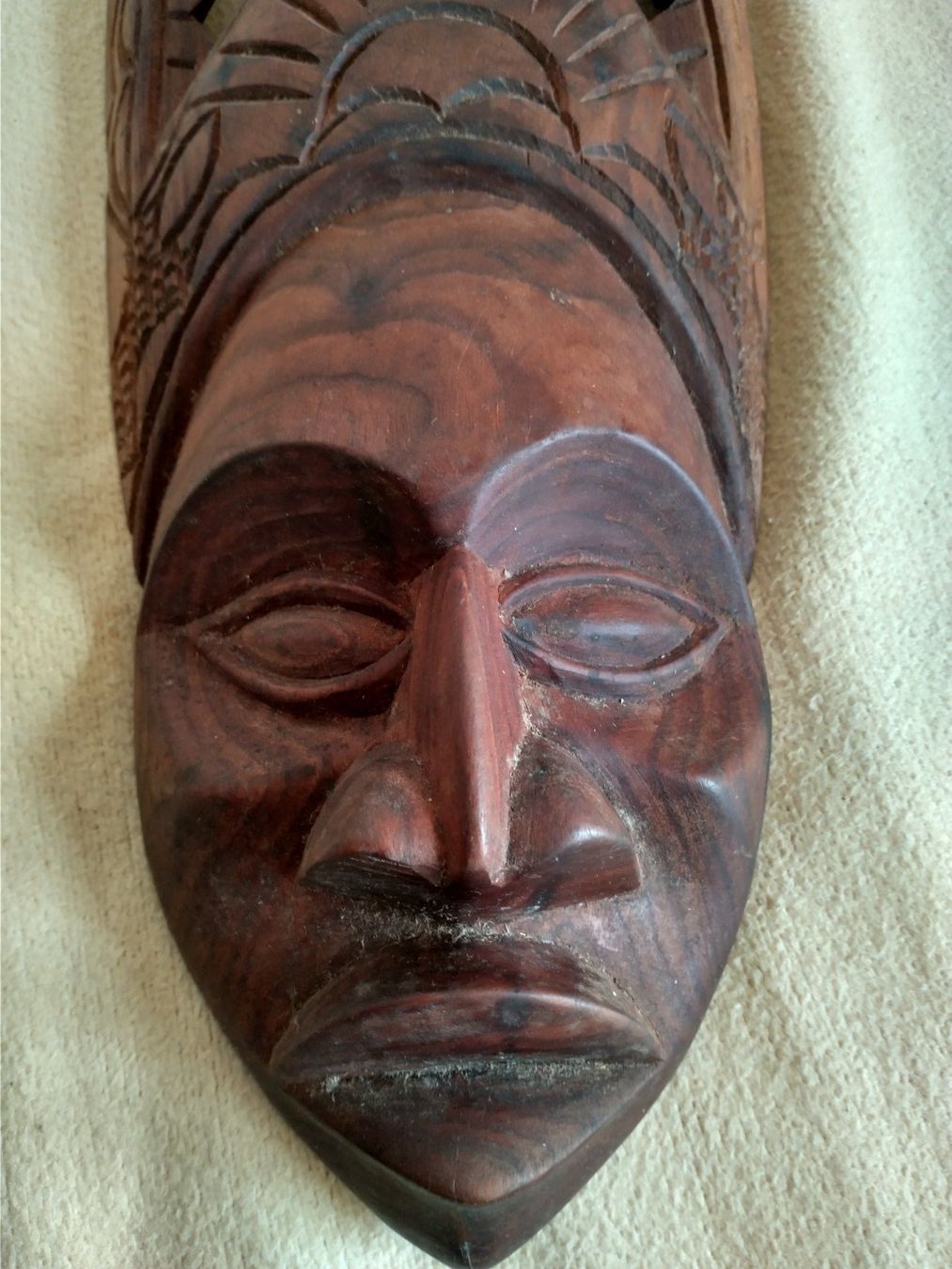 Internationale Kunst: Afrikanische Wandmaske Holz Maske vintage Afrika 65 cm – Gebraucht aus Löhningen von Chimae67 1