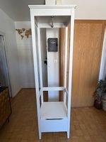 Armoire ouverte | Open wardrobe | Offener Kleiderschrank