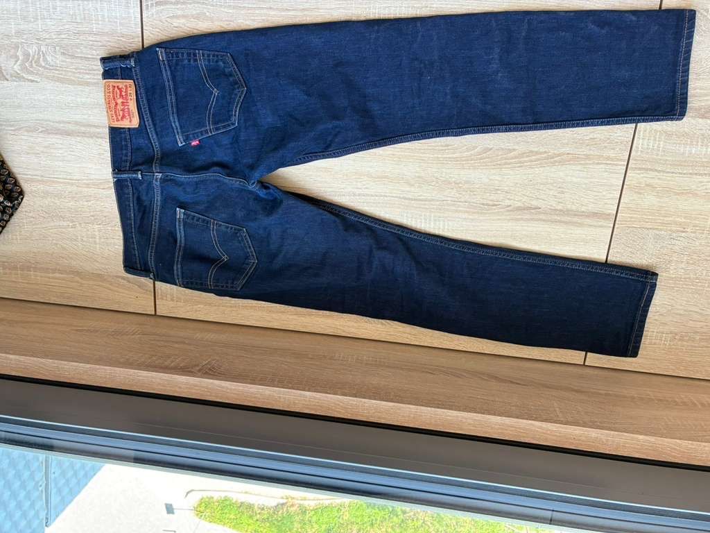 Levi's Jeans: Levi jeans, skinny, W29/L32. – Nuovo (secondo la descrizione) da Genève venduto da kir_g5wt 1