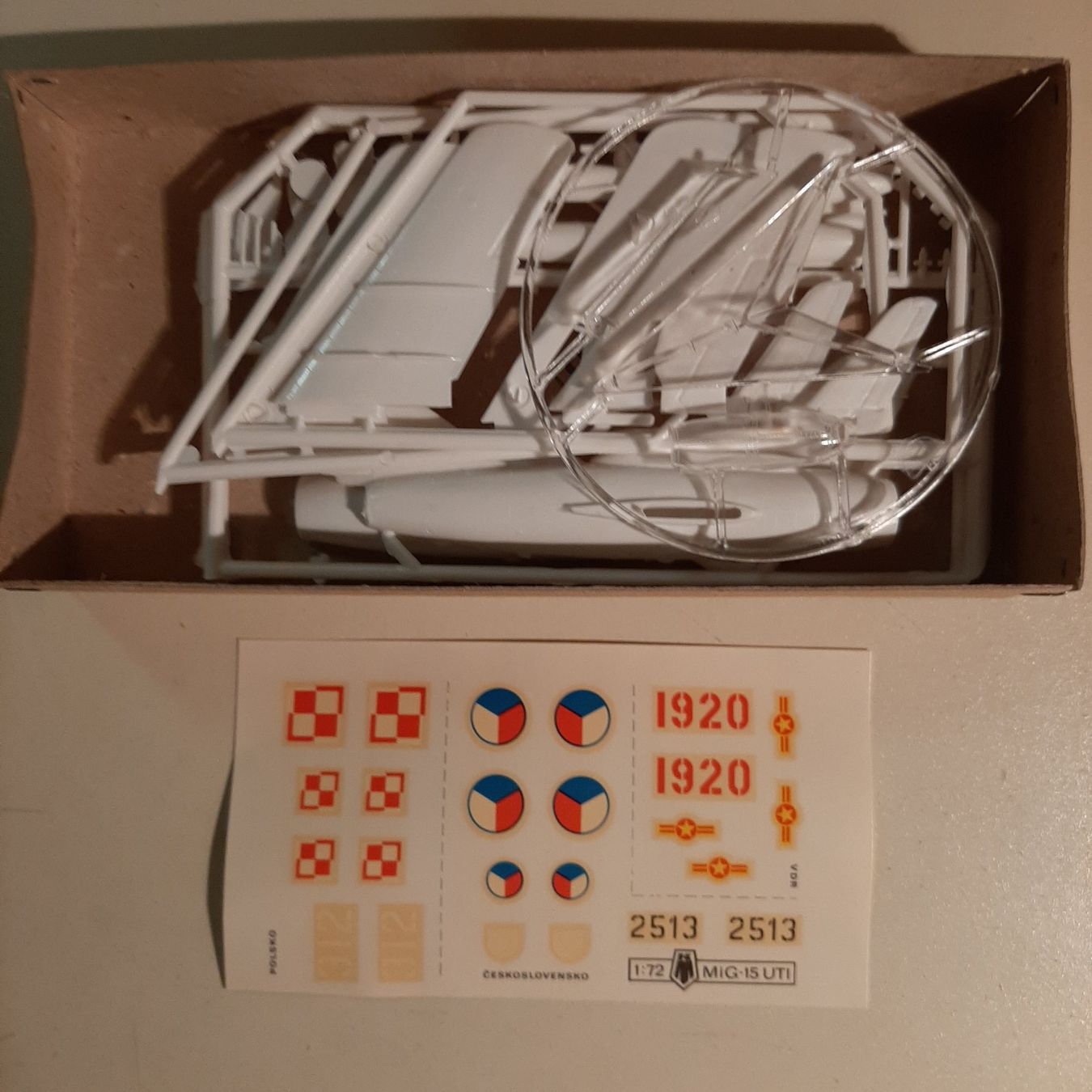 Kits de montage: 1989 ... MIG-15 UTI ... KP 13 – D'occasion à Bonstetten par Benibanny59 4