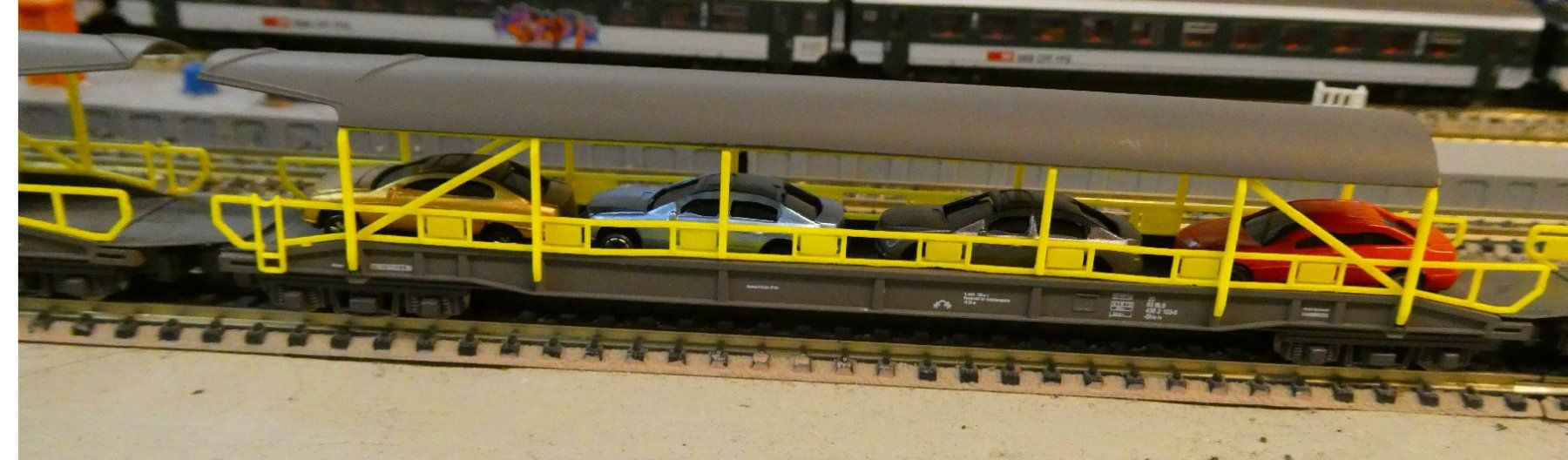 Hobbytrain Modelleisenbahnen: 7 Hobbytrain Autowagen mit 25 PW – Neu (gemäss Beschreibung) aus Rupperswil von Ropi03 6