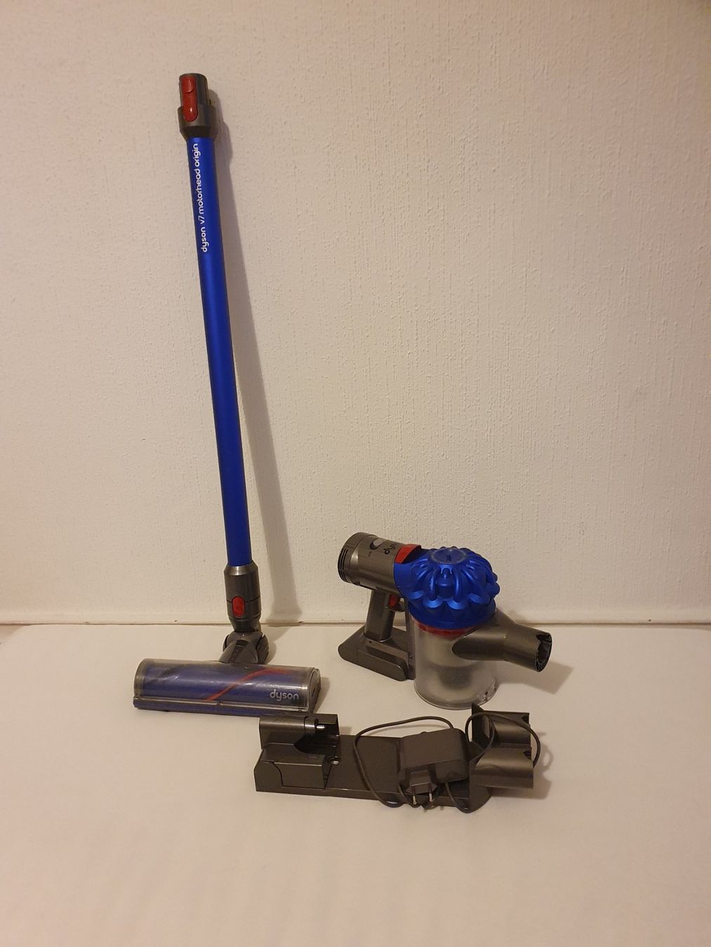 Dyson Aspirapolveri & Accessori: Dyson V7 d'occasion – Usato da Lausanne venduto da Af2016