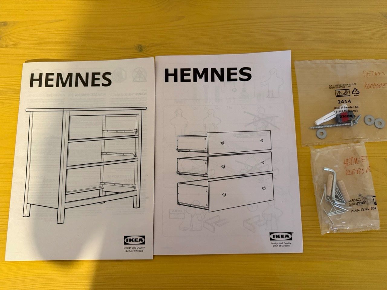 Ikea Cassettiere: Kommode IKEA HEMNES 108x50x96cm – Usato da Bern venduto da ZigaD 4