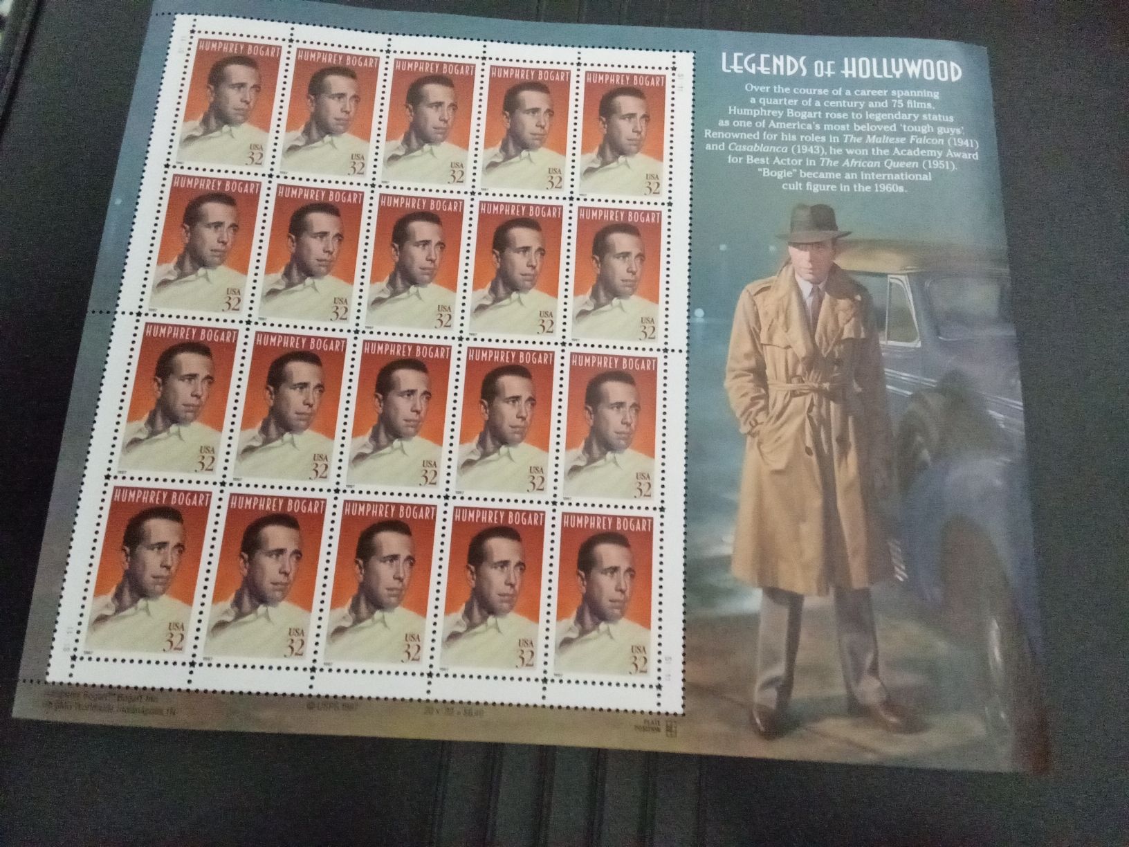 Tous les timbres: BRIEFMARKEN JEMES DEAN+HUMPHREY BOGART – Neuf avec emballage d'origine à Muri BE par Alk 1