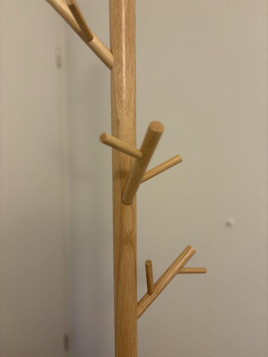 Appendiabiti: Appendiabiti a forma di albero in legno e bianco – Nuovo (secondo la descrizione) da St. Gallen venduto da giu_c7f6 2