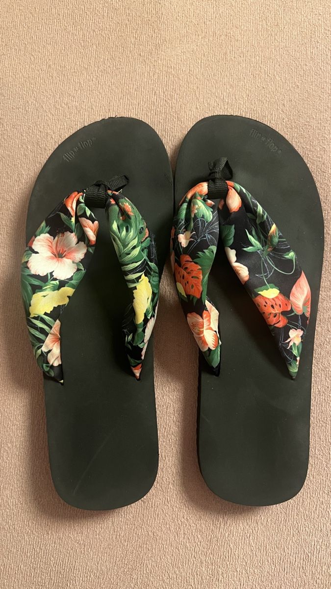 Scarpe da donna: Flip flops – Usato da Tagelswangen venduto da Bomu