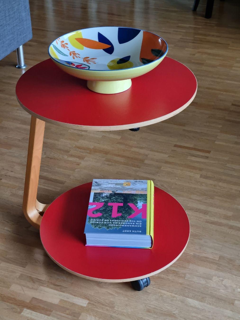 Nachttische: IKEA Anes Vintage Sidetable – Gebraucht aus Zürich von Emmaforte