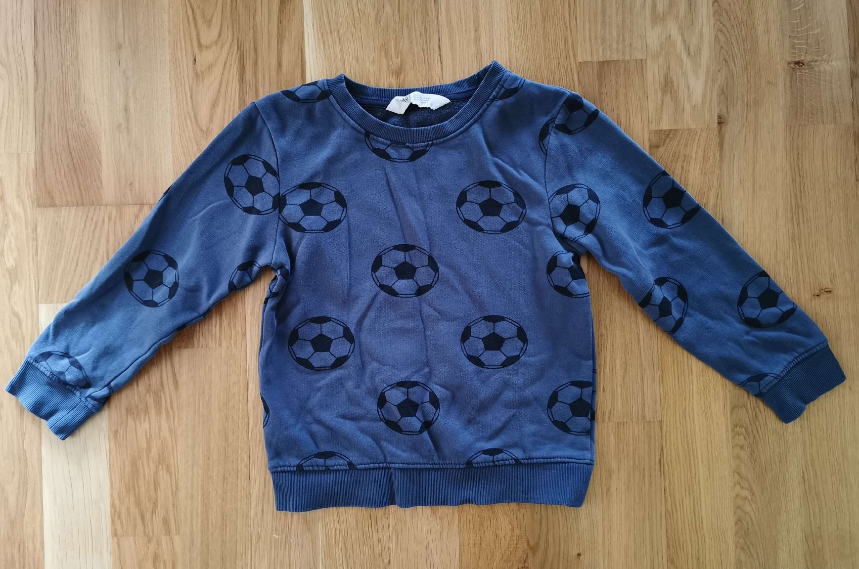 H&M Maglioni & Felpe: Pullover "Fussball" von H&M, Gr. 110/116, Top Zustand – Usato da Seuzach venduto da Tureda 1