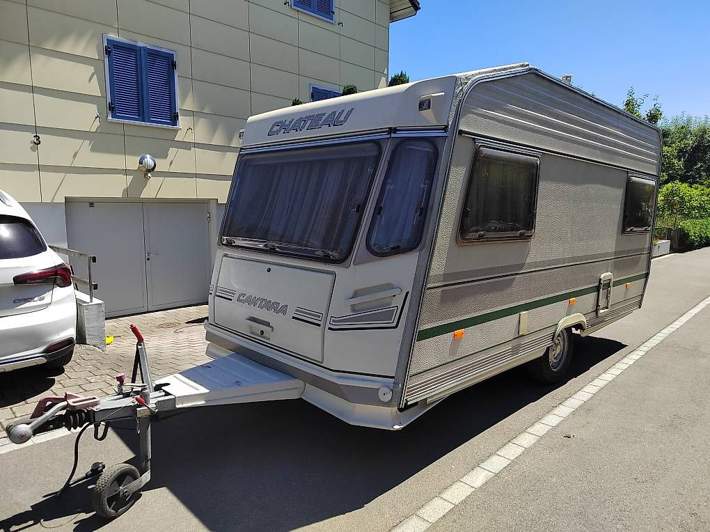 Camping Fahrzeuge: Wohnwagen Chateau Cantara 430 / 4 Plätzer – Gebraucht aus Tägerwilen von rhol