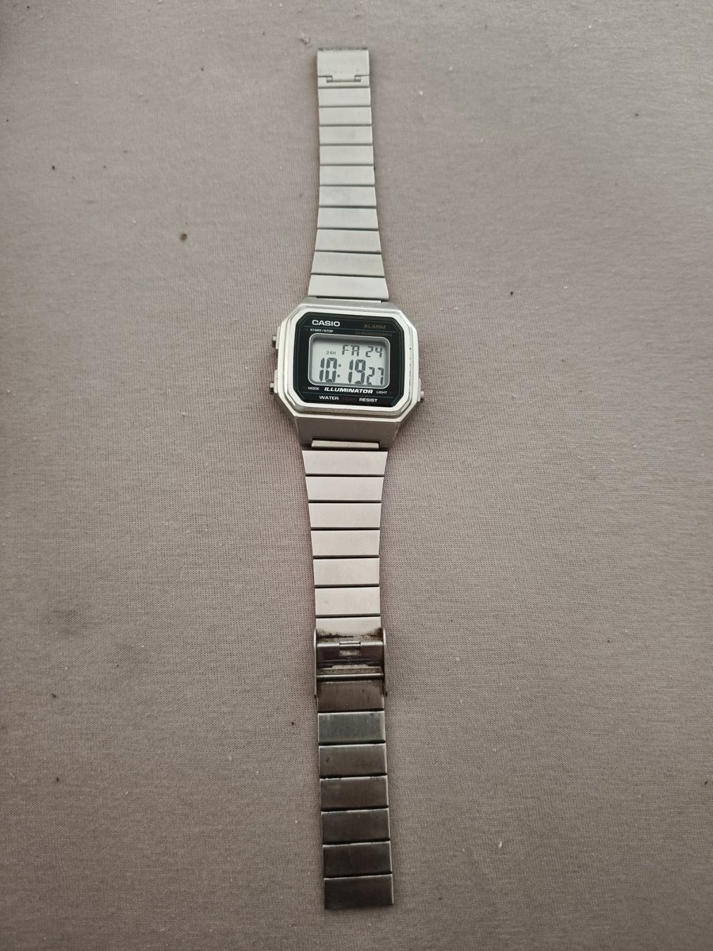 Casio Orologi: Casio Illuminator Digital Uhr, läuft einwandfrei – Usato da Glattbrugg venduto da tarnkappenbomber 2
