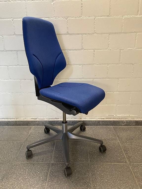 Chaises: Bürostuhl Giroflex 64 – D'occasion à Full-Reuenthal par Firu 1