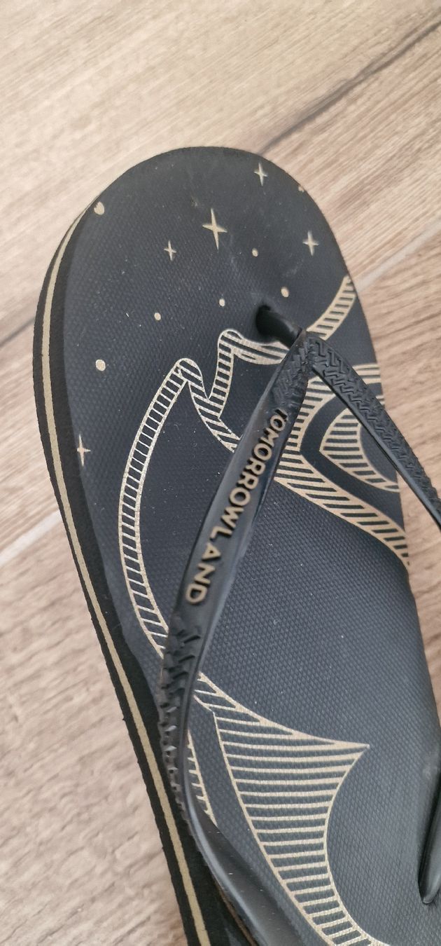 Scarpe da uomo: Flip-Flops Tomorrowland Gr. 43 – Usato da Roggliswil venduto da Bluro90 1