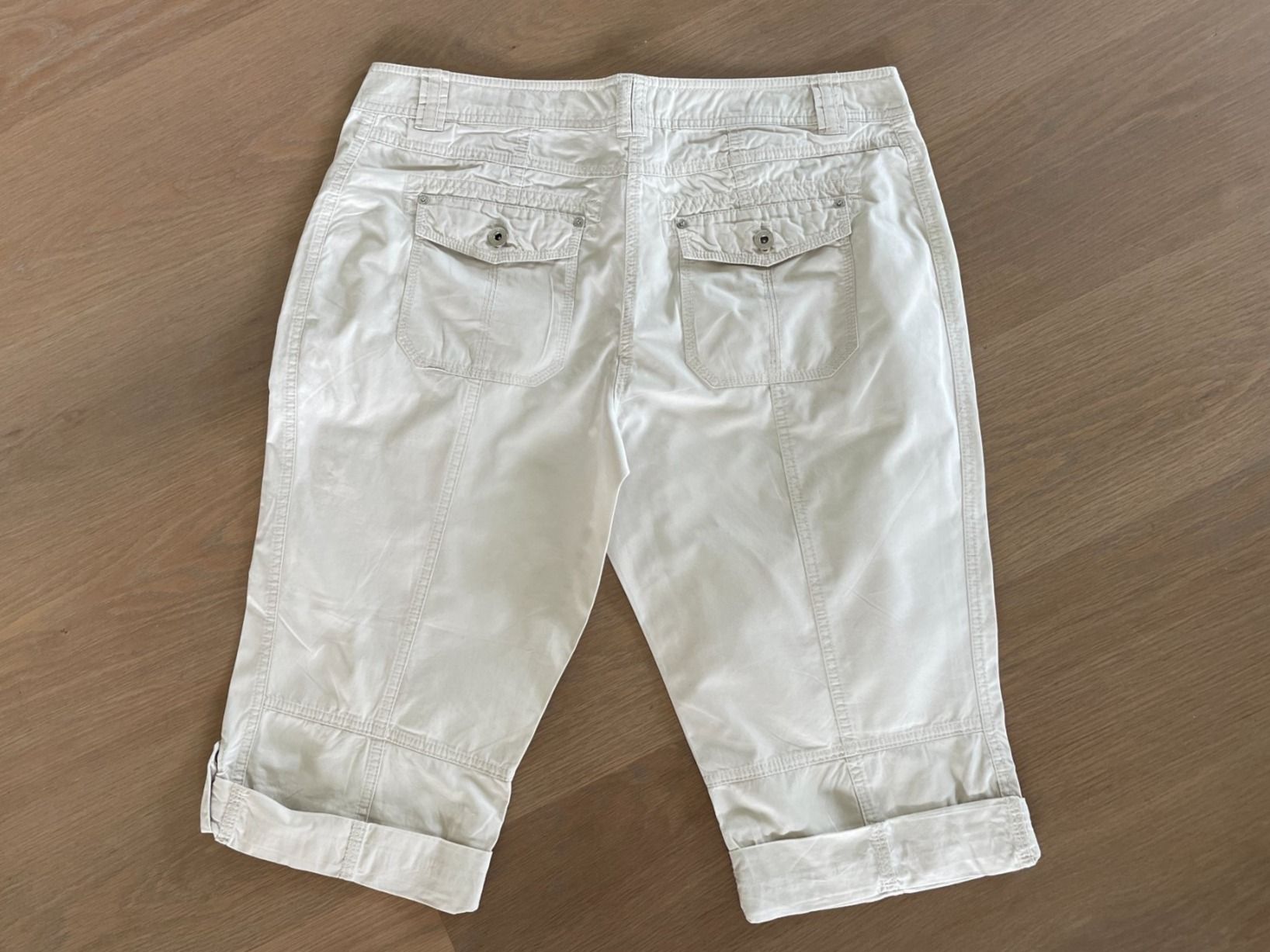 S.Oliver Hosen: Shorts, S. Oliver, Grösse 42 – Gebraucht aus Rüschlikon von user999 3