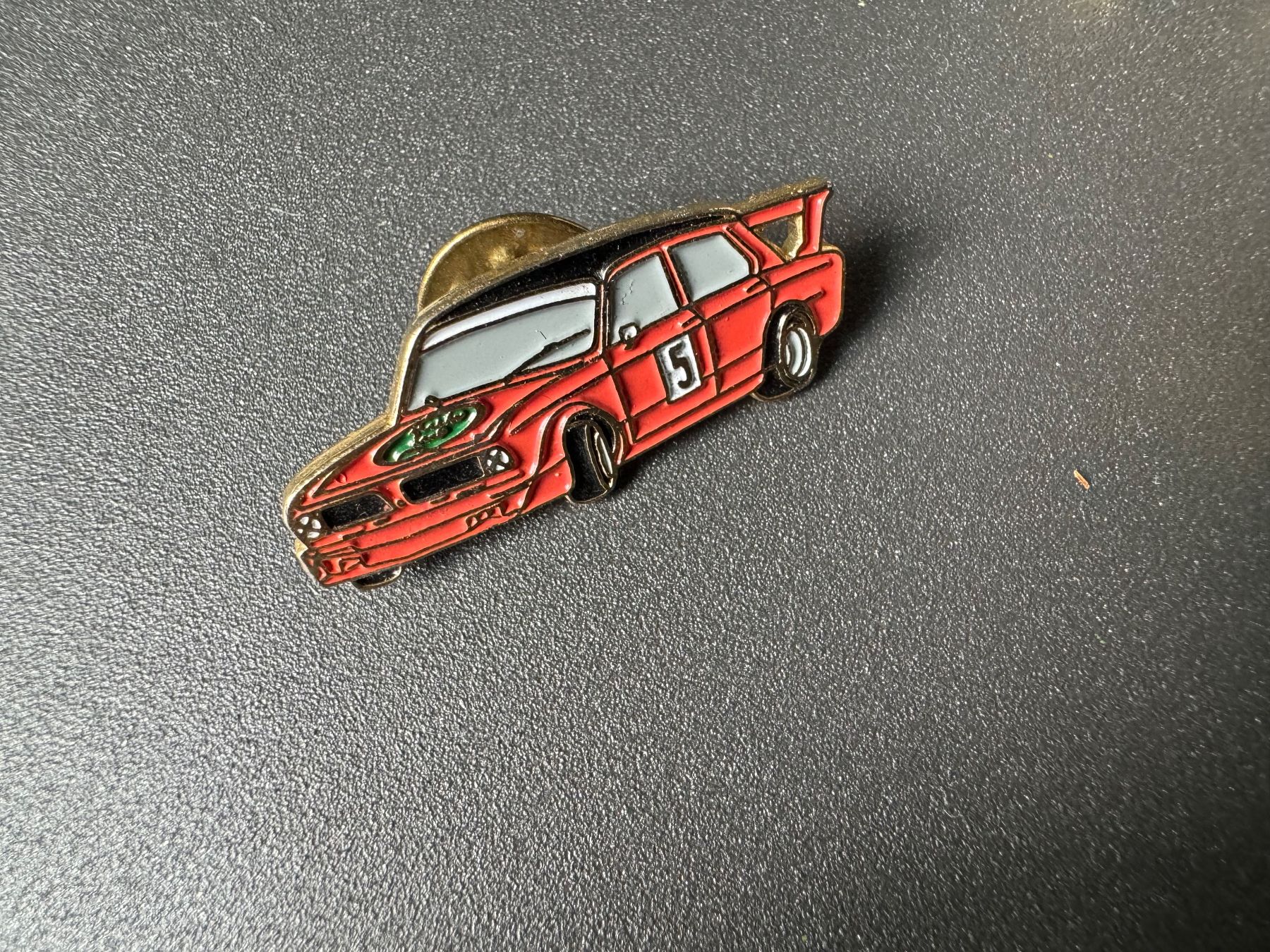 Plaketten & Abzeichen: Pin Truck Auto Wagen Bus Oldtimer BMW – Gebraucht aus Galgenen von rub_f6kh
