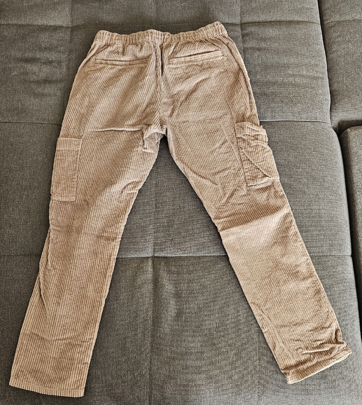 Asos Pantalons: Cord Hose ASOS – D'occasion à Zug par anzel999 1